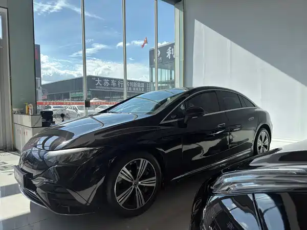 Mercedes-Benz EQE 2022, фото 3
