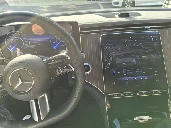 Mercedes-Benz EQE 2022, фото 5