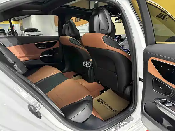 Mercedes-Benz C-Class 2024, фото 11