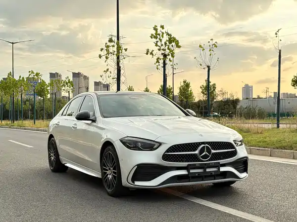 Mercedes-Benz C-Class 2023, фото 3