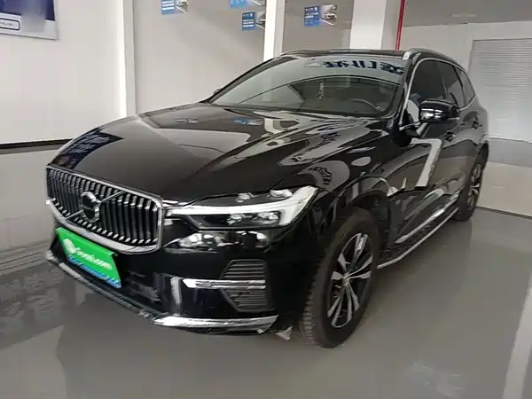 Volvo XC60 2025
