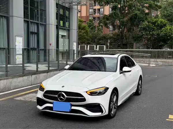 Mercedes-Benz C-Class 2022