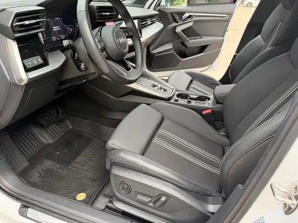 Audi A3 2023, фото 15