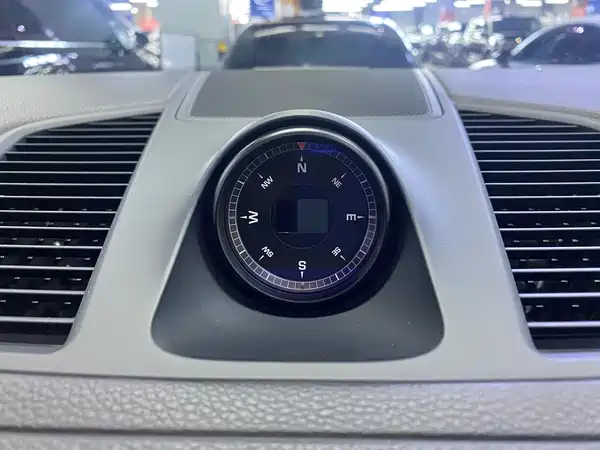 Porsche Cayenne PHEV 2021, фото 15