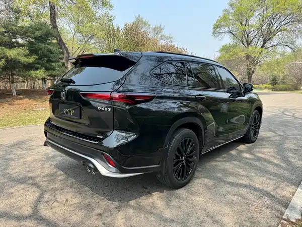 Toyota Crown Kluger 2024, фото 6