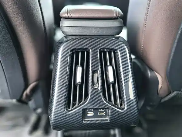 BMW X1 2023, фото 19