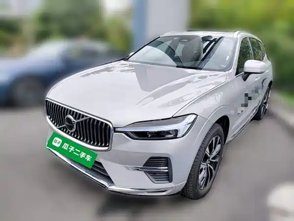 Volvo XC60 2025