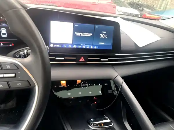 Hyundai Elantra 2022, фото 12
