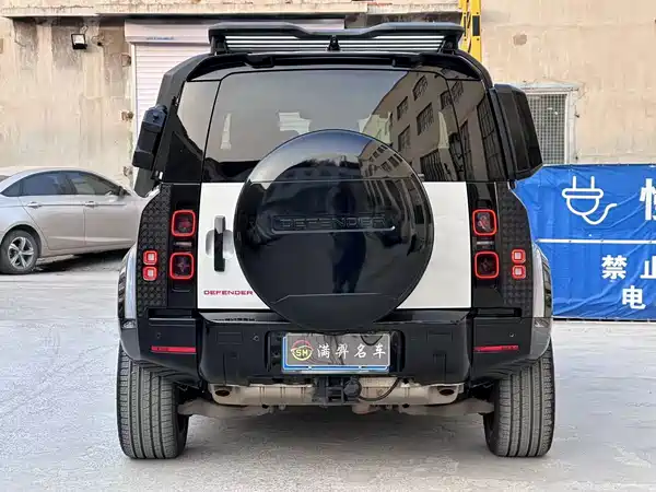 Land Rover Defender 2021, фото 6