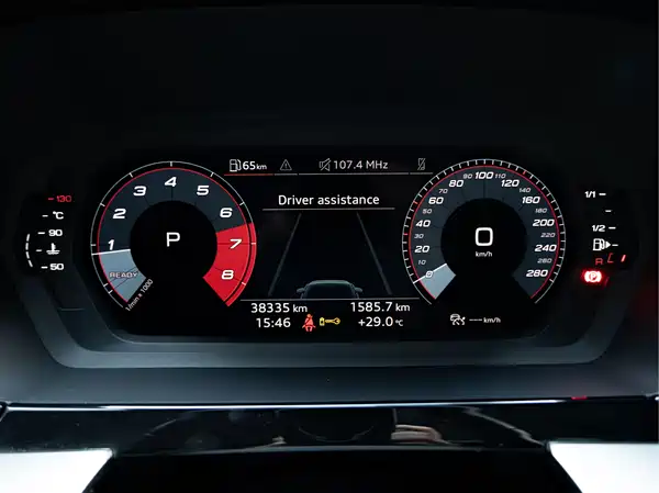 Audi A3 2023, фото 2