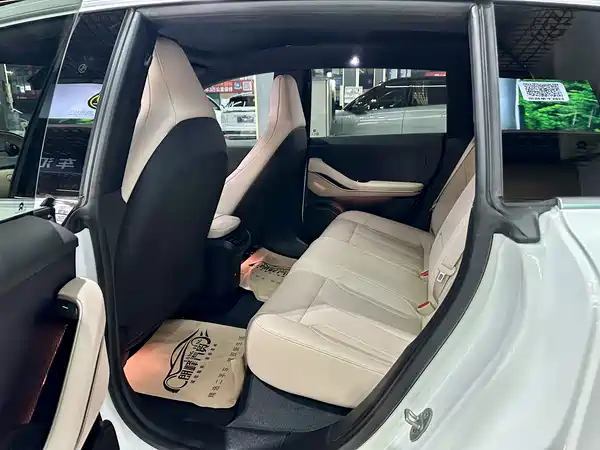NIO ET5T 2023, фото 11