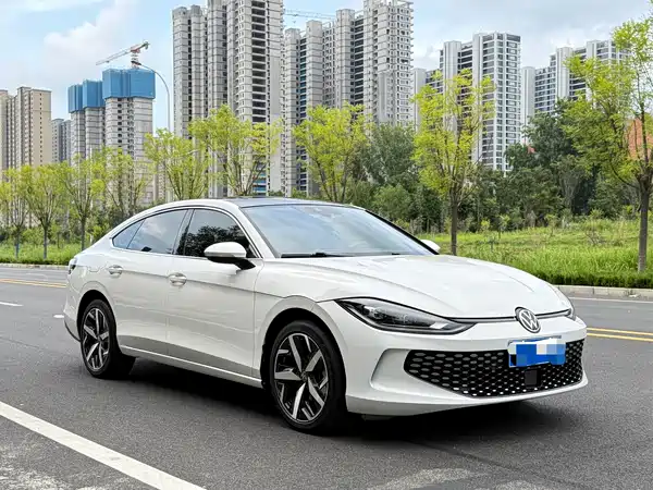 Volkswagen Lamando 2022, фото 3