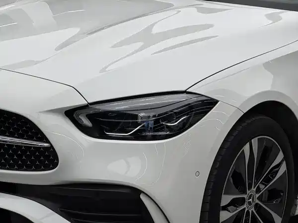 Mercedes-Benz C-Class PHEV 2023, фото 4