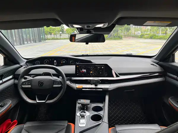 Changan UNI-V 2023, фото 8