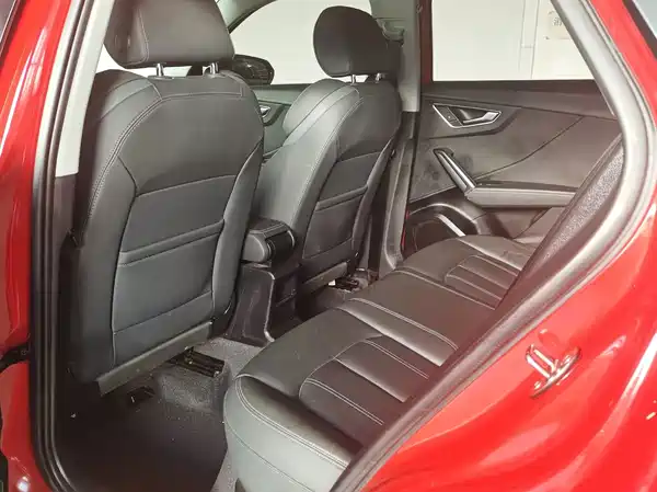 Audi Q2L 2022, фото 11