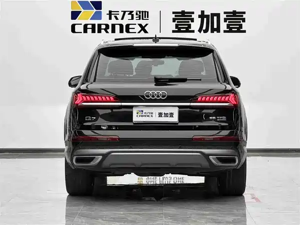 Audi Q7 2023, фото 19