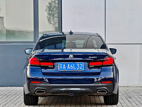 BMW 5 Series 2022, фото 5