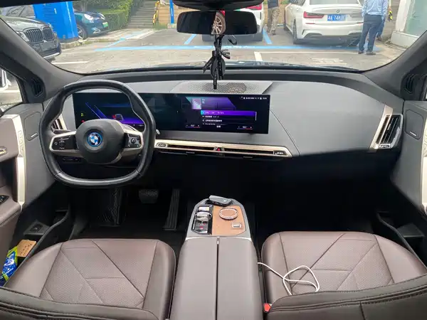 BMW iX 2022, фото 8