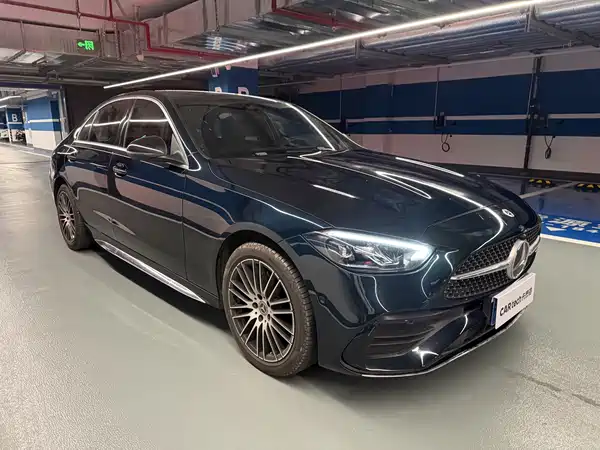 Mercedes-Benz C-Class 2024, фото 3