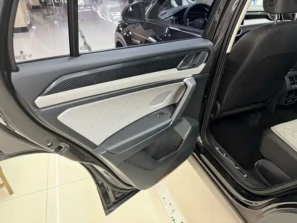 Volkswagen Tayron 2023, фото 16