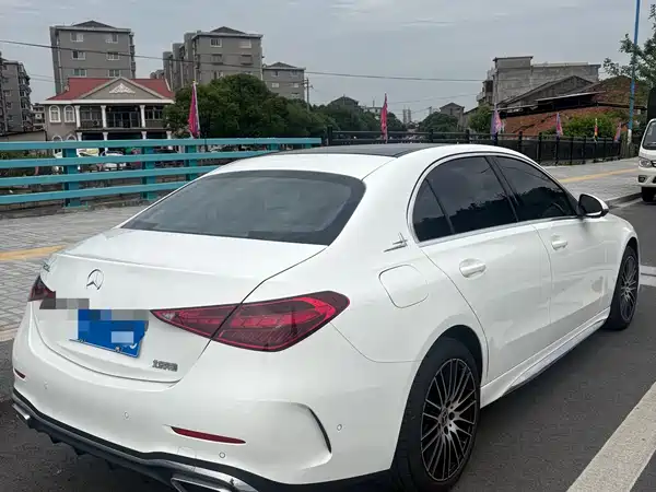 Mercedes-Benz C-Class 2024, фото 4