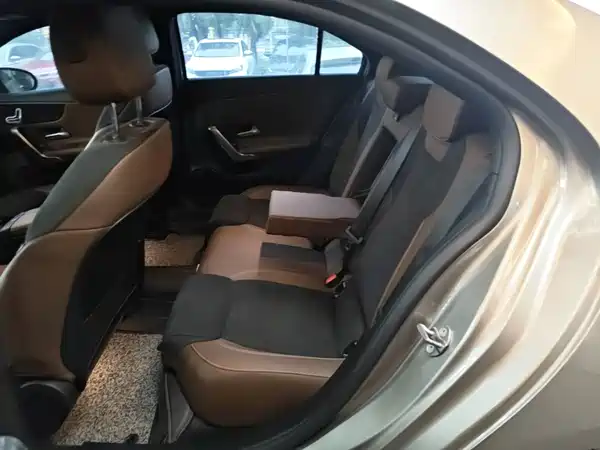 Mercedes-Benz A-Class 2022, фото 19