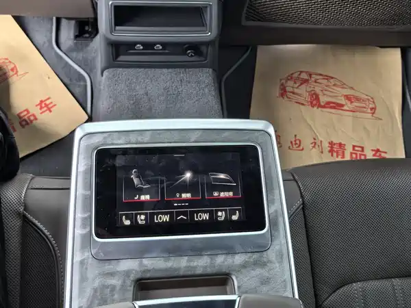 Audi A7L 2022, фото 8