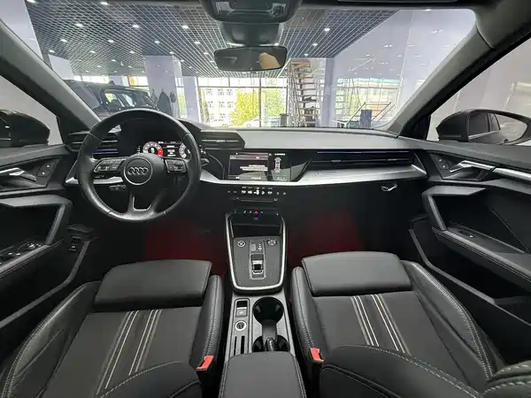 Audi A3 2022, фото 14