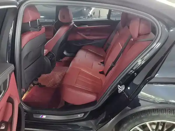 BMW 5 Series 2023, фото 16