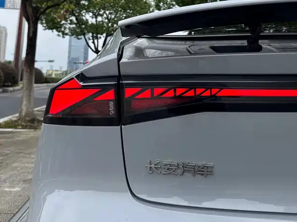 Changan UNI-V 2022, фото 6