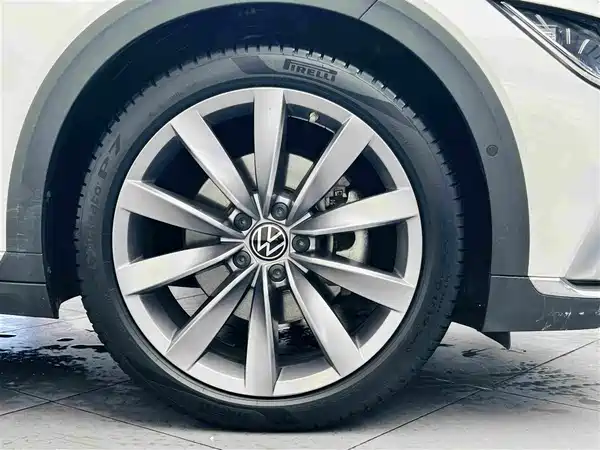 Volkswagen Passat CC 2023, фото 10