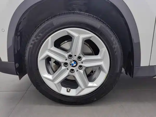 BMW X1 2023, фото 17