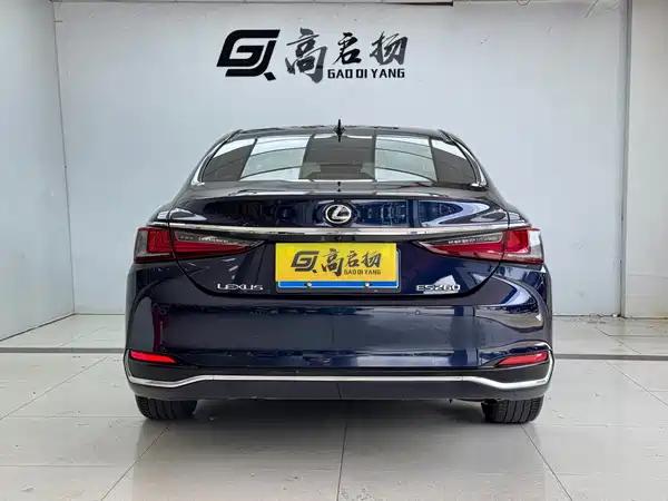 Lexus ES 2023, фото 26