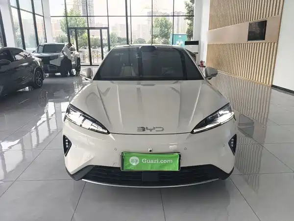BYD Seal 07 DM-i 2026, фото 3
