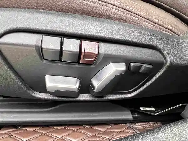BMW 1 Series 2022, фото 18