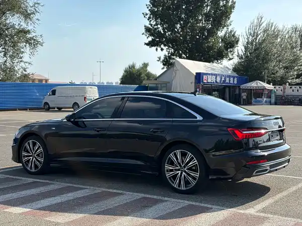 Audi A6L 2022, фото 25