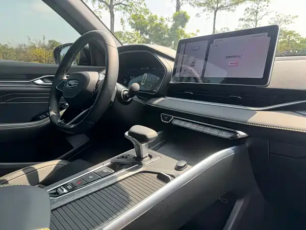 Geely Preface 2023, фото 13