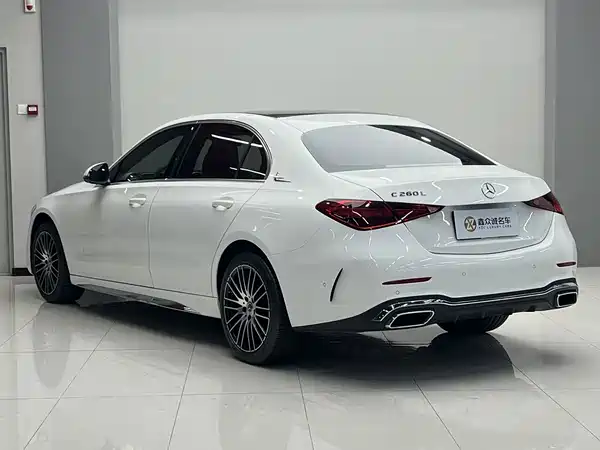Mercedes-Benz C-Class 2025, фото 17