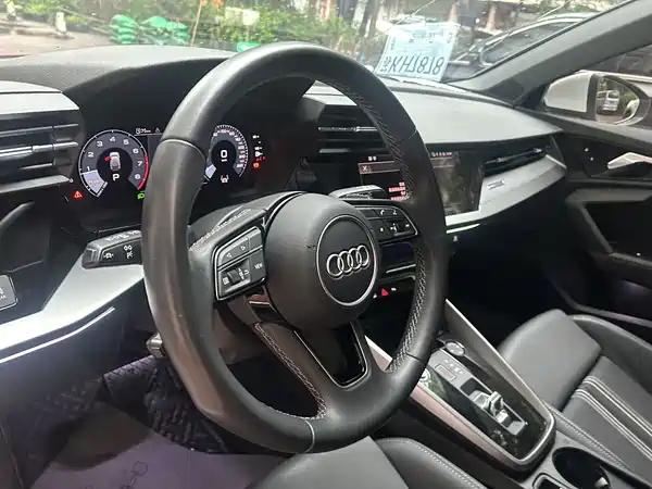 Audi A3 2023, фото 9