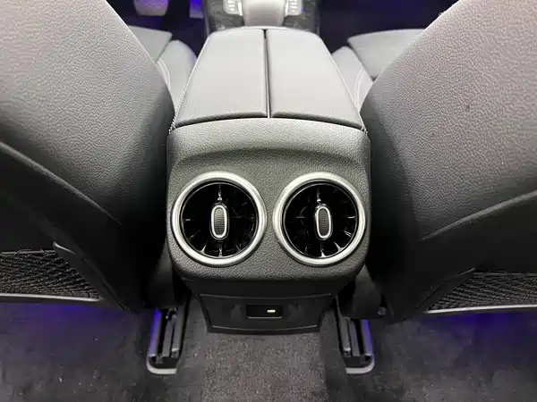 Mercedes-Benz A-Class 2022, фото 22