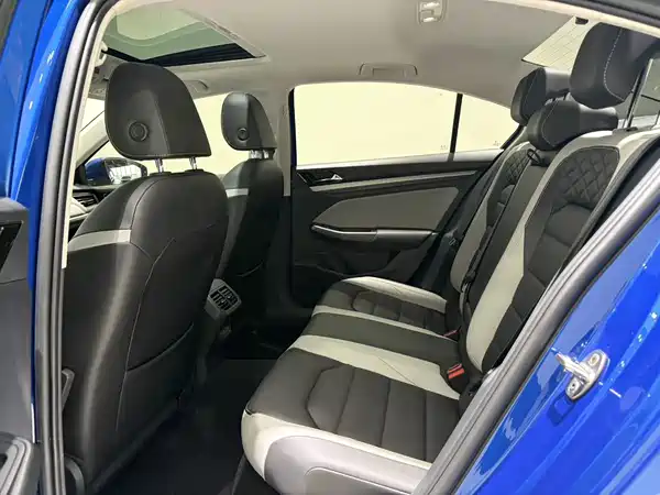 Volkswagen Bora 2023, фото 16