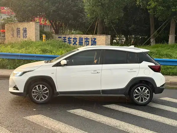 Toyota Yaris 2022, фото 3