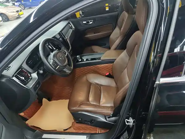 Volvo XC60 2024, фото 14