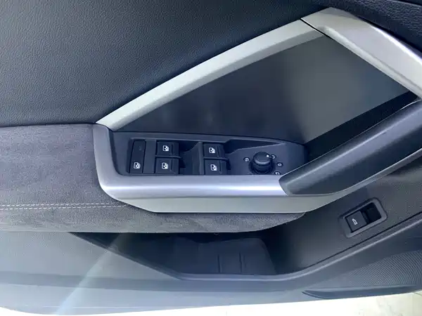Audi Q3 2023, фото 4