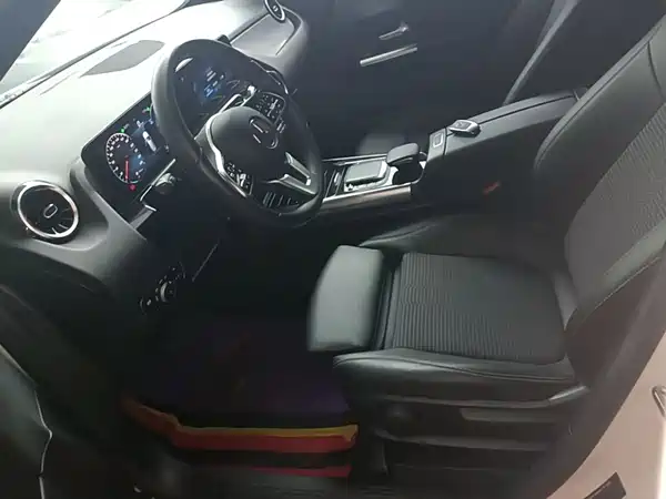 Mercedes-Benz B-Class 2022, фото 14