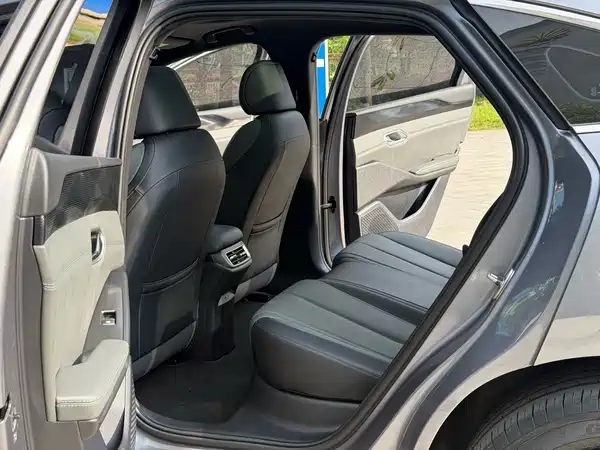 BYD Qin L 2025, фото 8