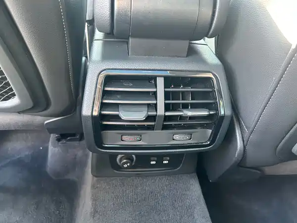 Audi Q3 2023, фото 18