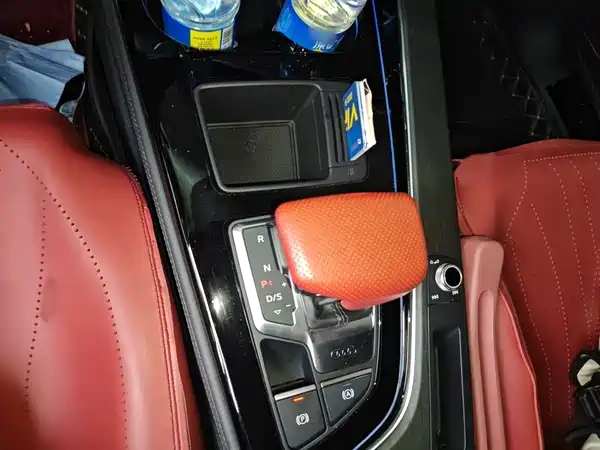 Audi A4L 2023, фото 6