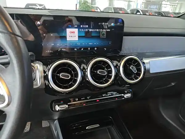 Mercedes-Benz GLB 2022, фото 12