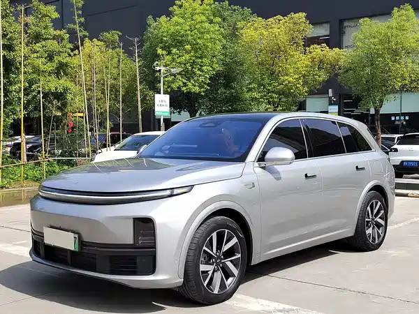 Li Auto L7 2023